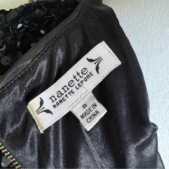 Nanette Lepore Black Velvet Sequin Party Top – Size Small - Picture 8 of 9